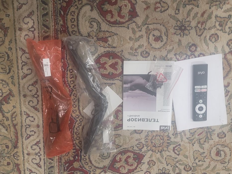 Телевтзор artel .