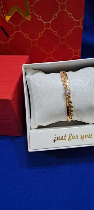 Ayollarga Brasletlar