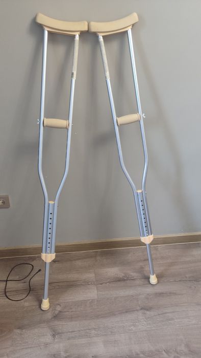 Костыли продается