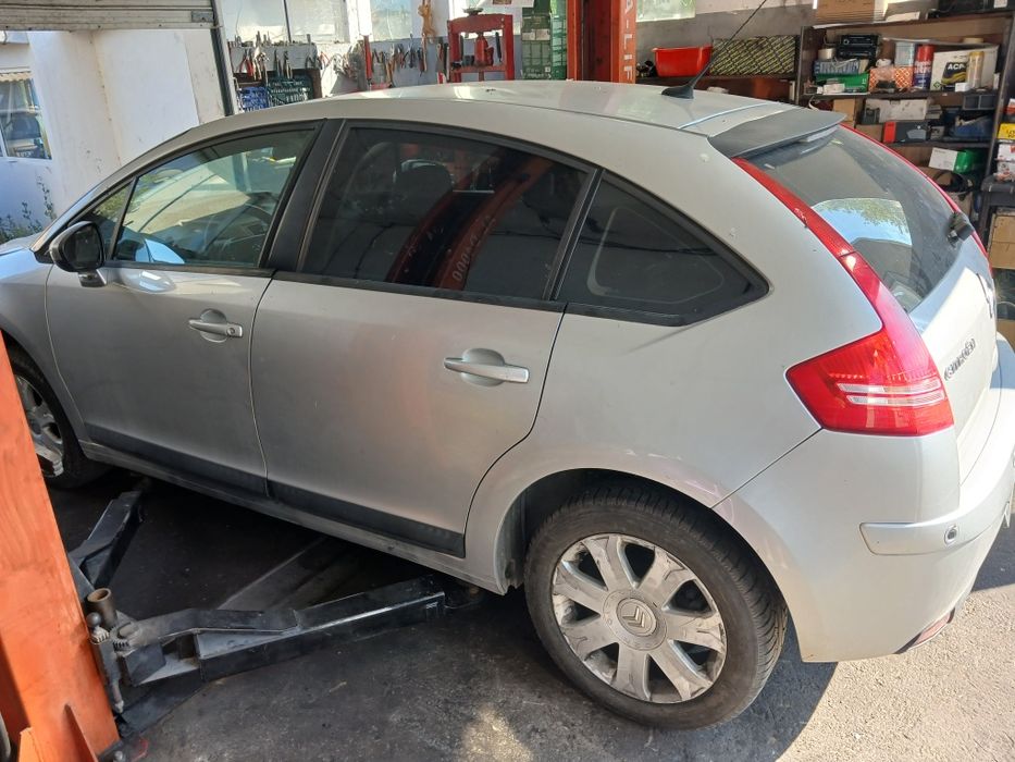 Ситроен c4 Citroen c4 1.6 бензин на части