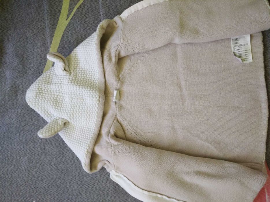 H&M зимна парка 86 см. H&M  жилетка 92см.
 Ветровка  80 см. Zara 92см.
