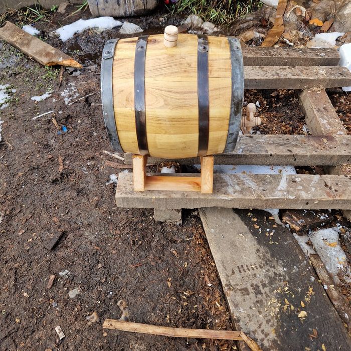 Butoi din lemn de salcam stejar dud