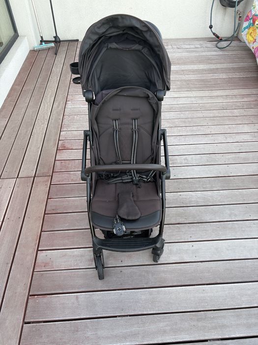 Carucior Leclerc Magic Fold Plus Black plus husa de iarna Leclerc