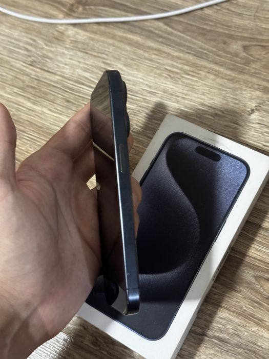 iPhone 15 pro 128gb 77%