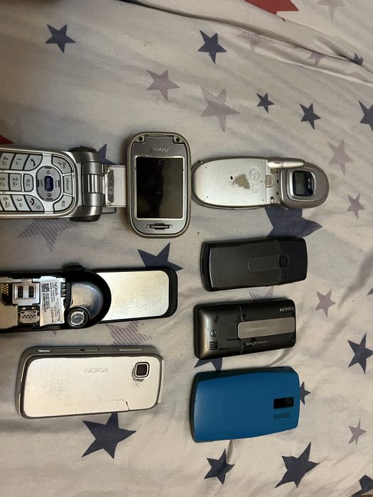 Продам ретро телефоны на запчасти или для коллекции