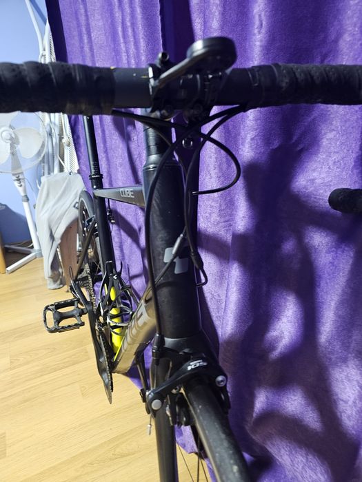 Cursieră  CUBE  ATTAIN 58 - Shimano 105 2x11-Roti Vision-stare f. buna