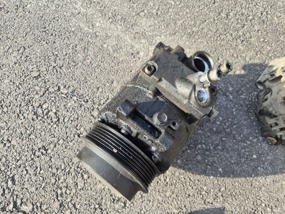 Компресор климатик Мерцедес ОМ651 W212 W204 W166 Mercedes OM651 2.2