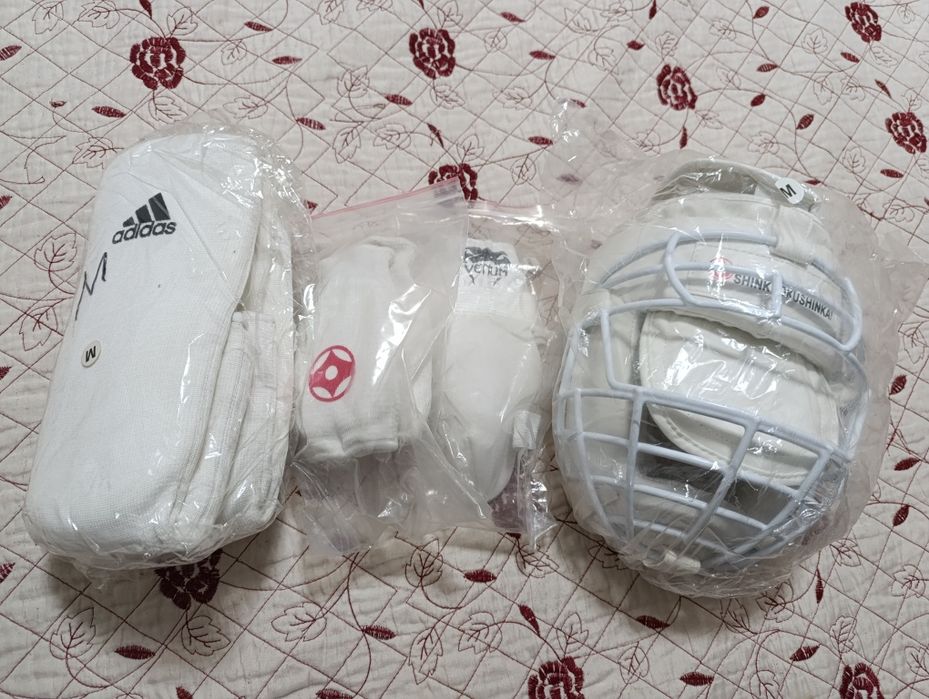 Шлем и защита для каратэ