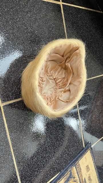 Gulere de blana naturala, caciula de blana naturala