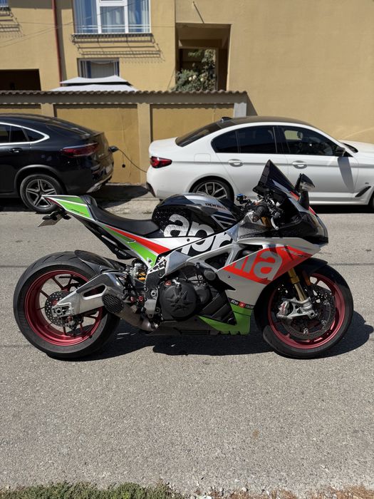 Aprilia RSV4 RF 2017