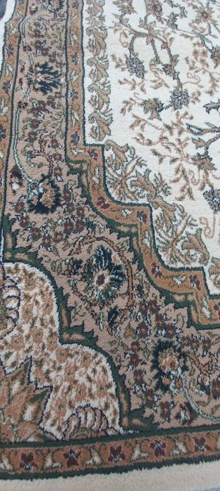 Ковры , в хорошем состоянии