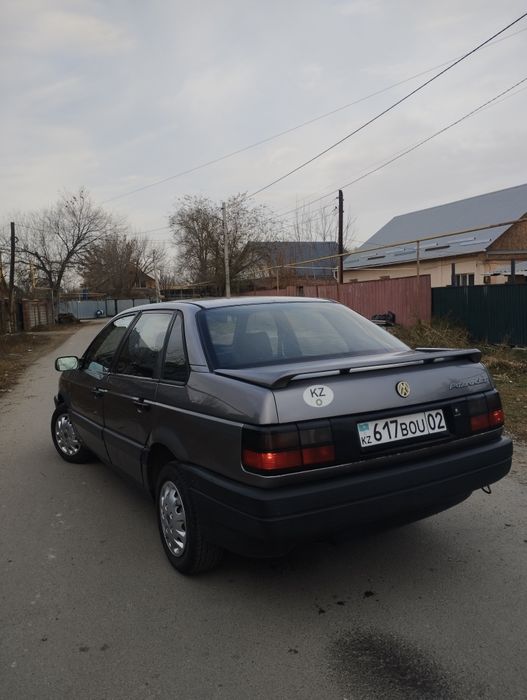 Пассат б3 в хорошем состояние