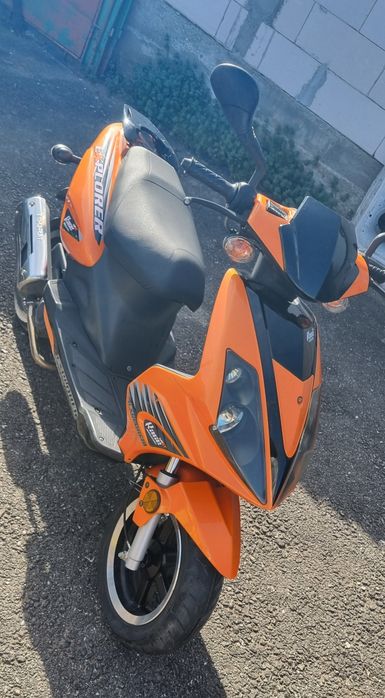 scuter explorer 49cc ' Auto, moto si ambarcatiuni ' OLX.ro