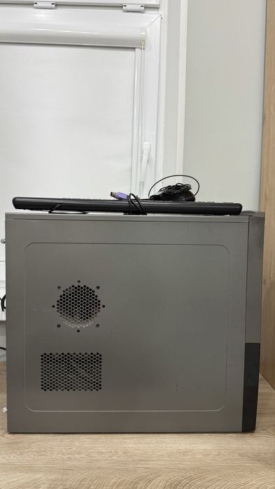 Компьютер Intel Pentium E5200, 2 ГБ RAM