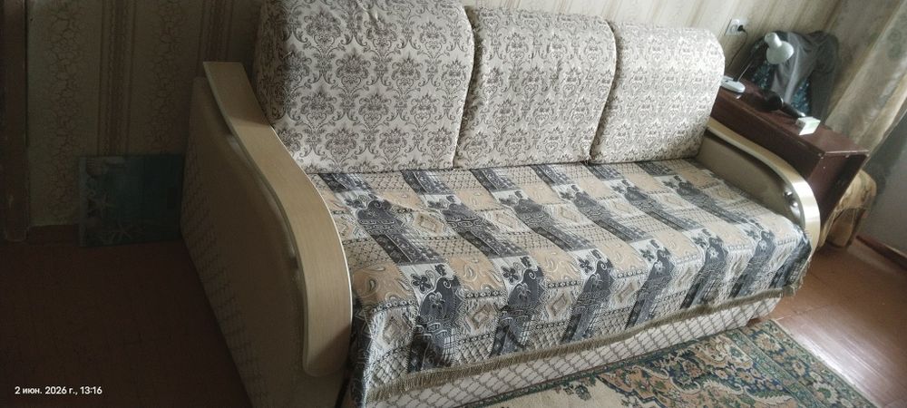 Продам диван б/у в хорошем состоянии