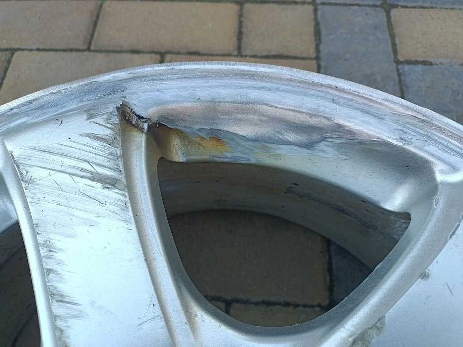 Продам легкосплавные диски на Subaru