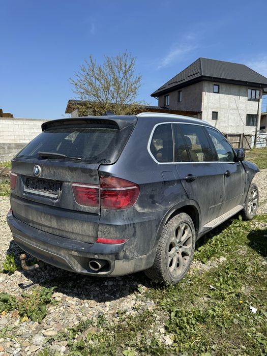 Dezmembrez bmw x5  E70