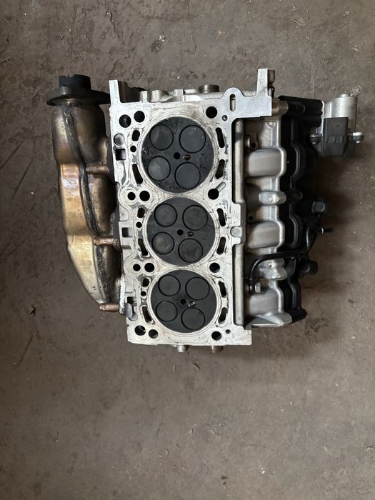 Глава с валове VW AUDI 3.0 TDI