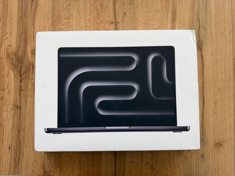 ЧИСТО НОВ MacBook Pro 14" M5 10-CPU, 10-GPU, 16GB RAM, 512GB SSD