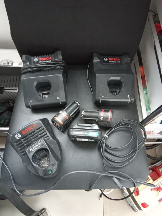 Incarcator Bosch 12 V fast charge 4 A
