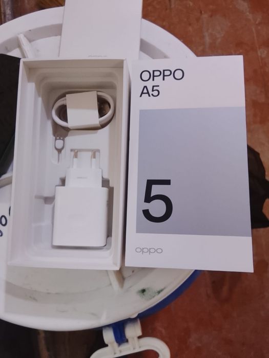Продам телефон oppo a5
