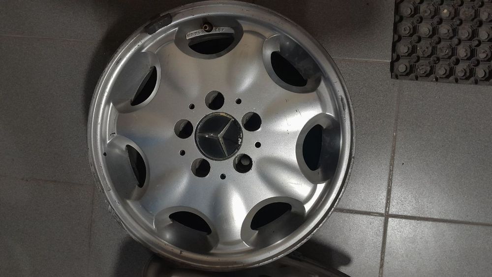 Продам 2 диска R15