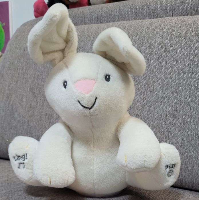 Vând set 3 jucării interactive de pluș (Unicorn Luana, Delfin Blu Blu Club Petz, Iepuraș)
