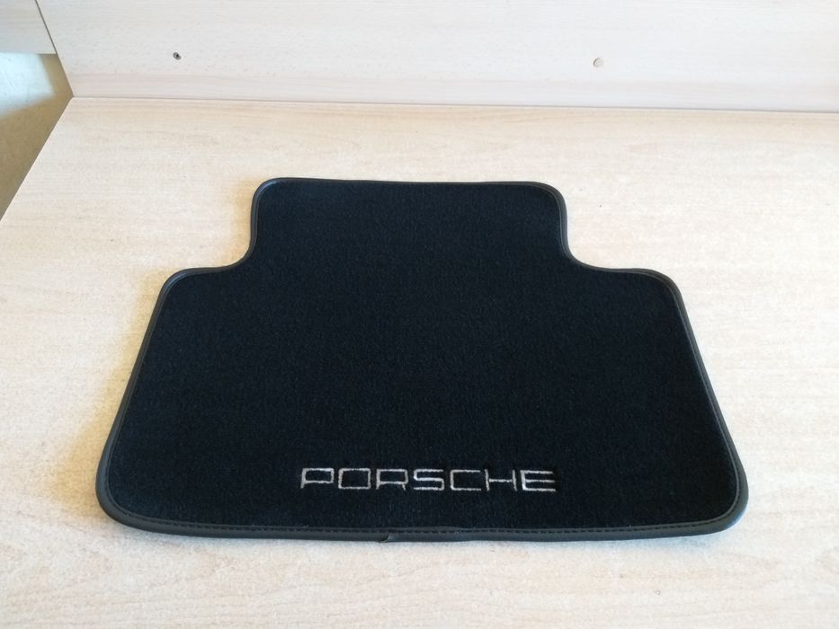 Covorase auto din mocheta dedicate PORSCHE MACAN