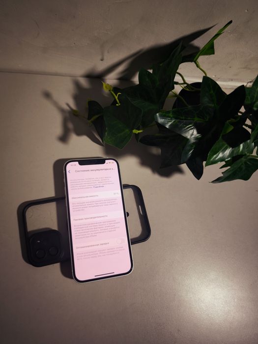 iPhone 12, 64Gb 81 емкость