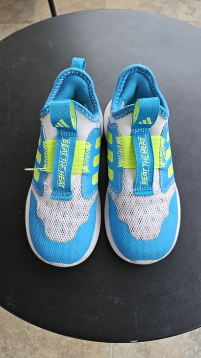 Adidasi Adidas mărimea 27