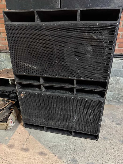 Низкочистотные динамики JBL