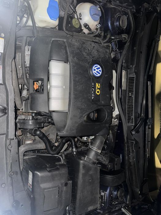 Продавам своя автомобил Vw golf 4 2500евро