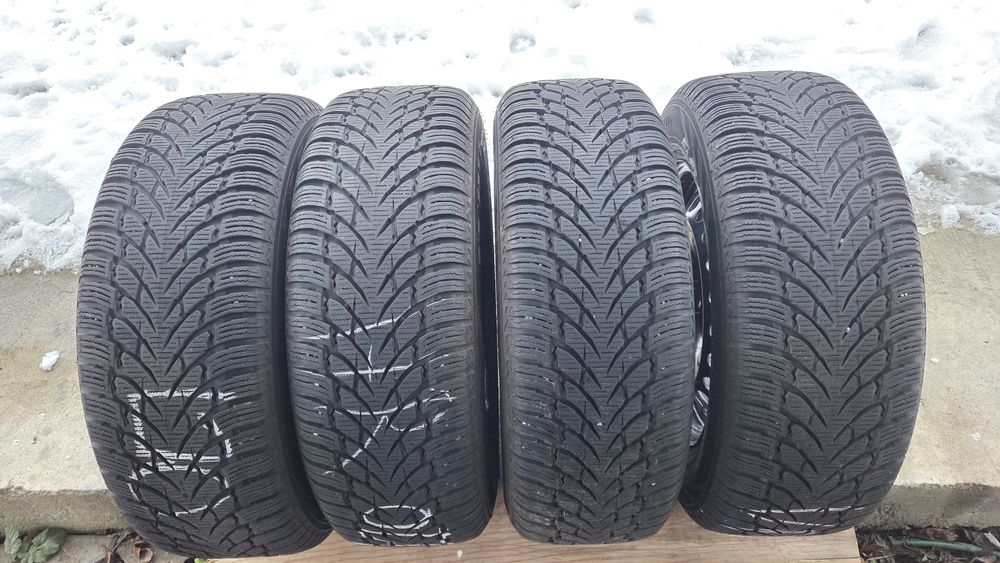 Set jante tabla Originale 5x114,3 cu cauciucuri iarna 215 65R16 Nokian