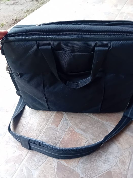 Geanta de laptop sau acte