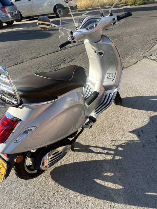 Piaggio Vespa Primavera