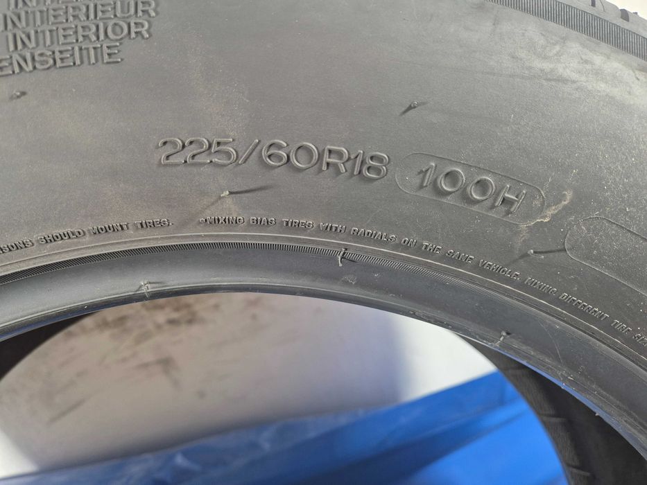 225/60/18 100h Dunlop