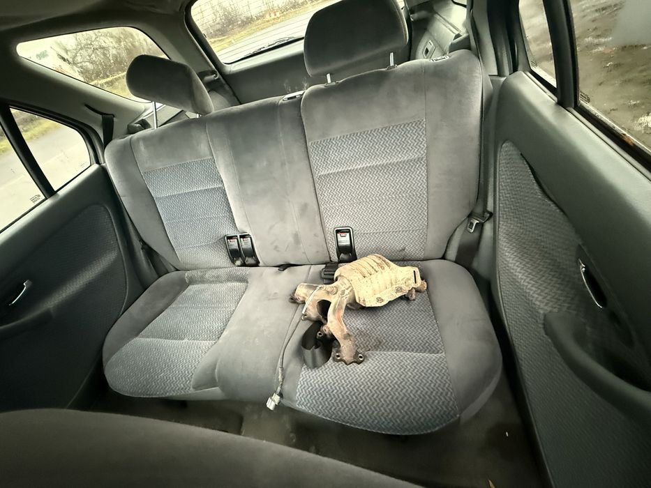 Хонда  сивик  1.5 бензин  114 кс  1998г на части