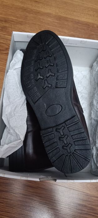 Продам зимнюю обувь