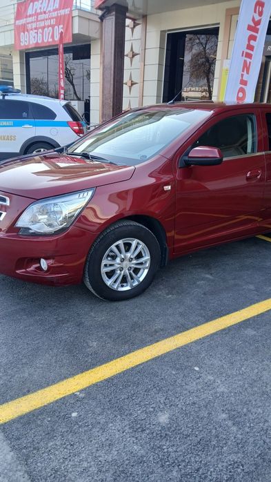 Moshina 1 qol salondan olinga kraskasi toza faqat 92 95 benzinda yurga