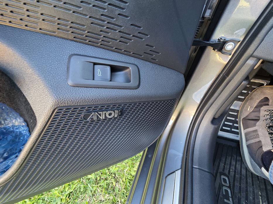 Skoda Octavia 4 FL 2.0 TDI DSG | Matrix LED | Canton | Camere 360