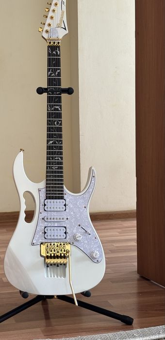 Электрогитара Ibanez Jem (Steve Vai)