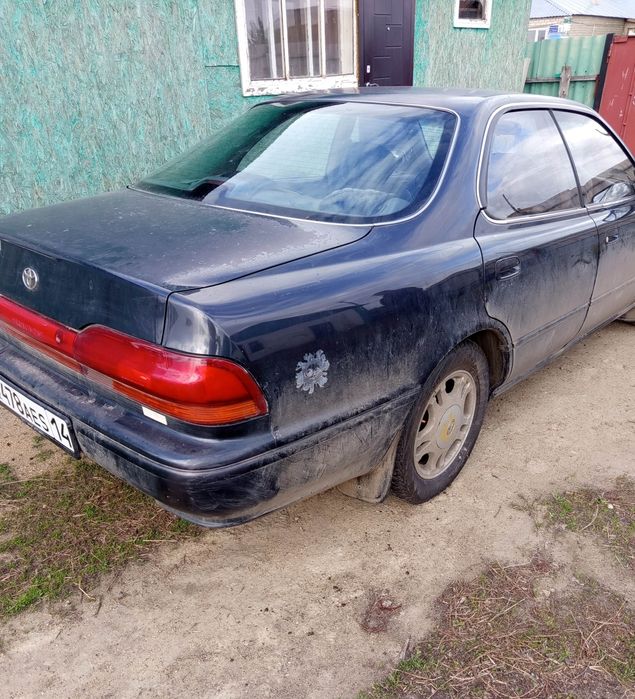 продам камри проминент 93г. объём  2.5