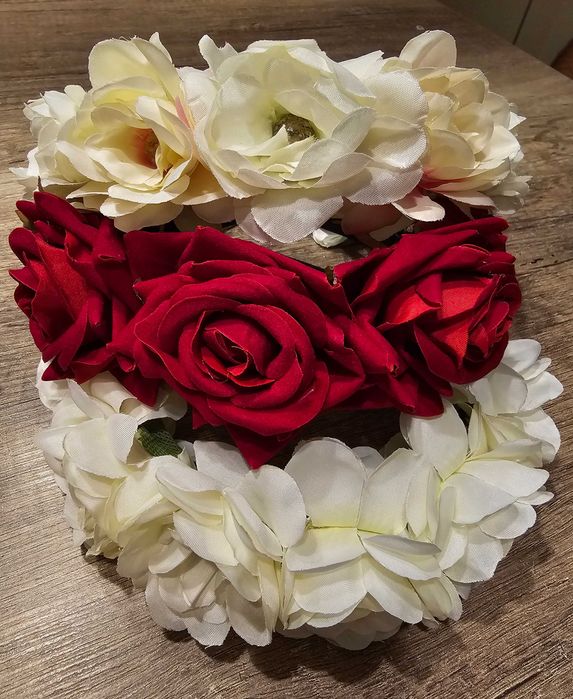 Bentita cu flori mari