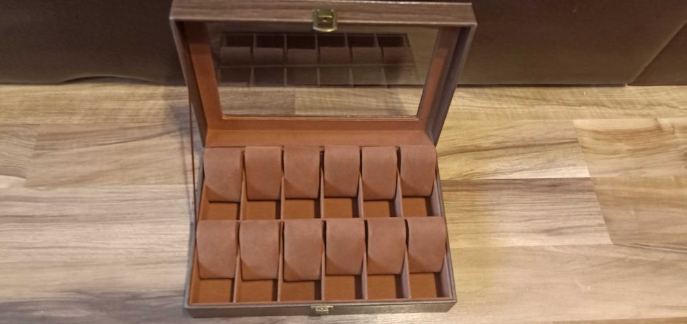 Луксозна кутия за съхранение на 12 часовника от изкуствена кожа
