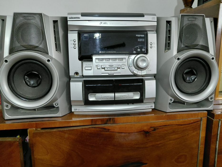 Vând combină muzicală