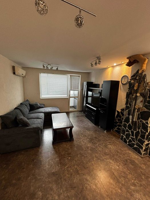 Дава се под наем Двустаен апартамент в Варна, Център - 55 кв.м за 500 € - Снимка #4