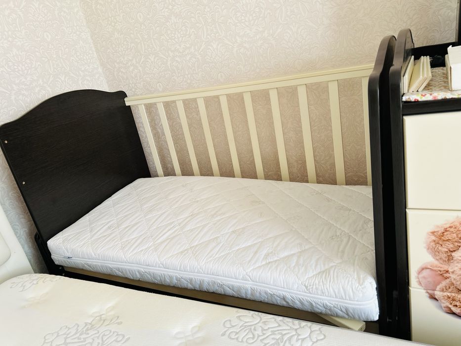 Детская кроватьь