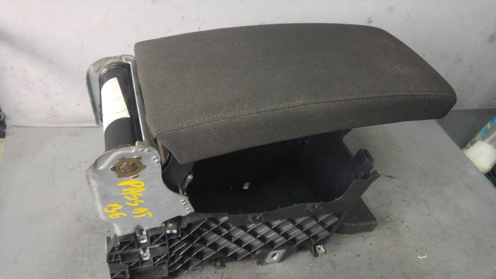 cotiera vw passat b6 3c0864207