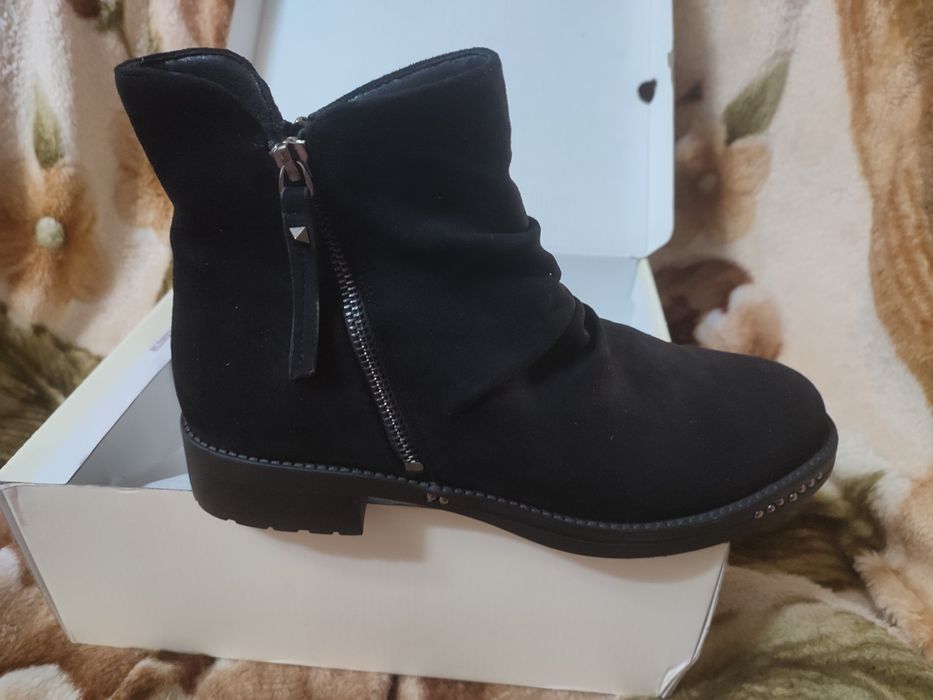 Ботинки демисезонные женские
