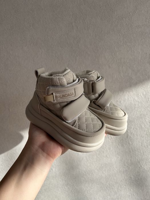 Новые зимние ботинки